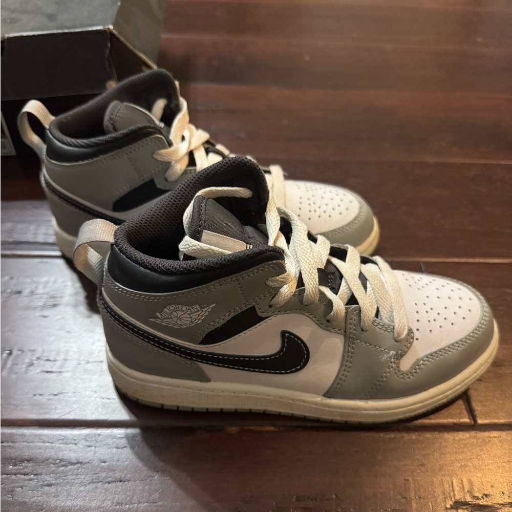 Nike Kids' White and Gray Sneakers